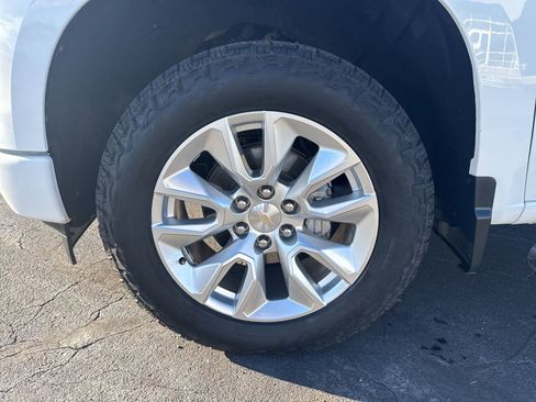 Used 2023 Chevrolet Silverado 1500 Custom image 28