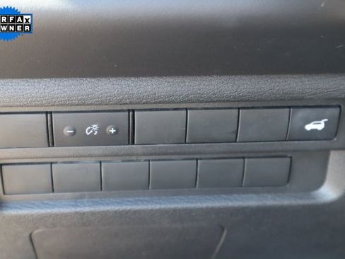 Used 2024 Mitsubishi Outlander SE Black Edition image 8