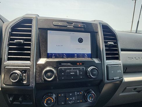 Used 2022 Ford F250 XLT AWD/4WD image 14