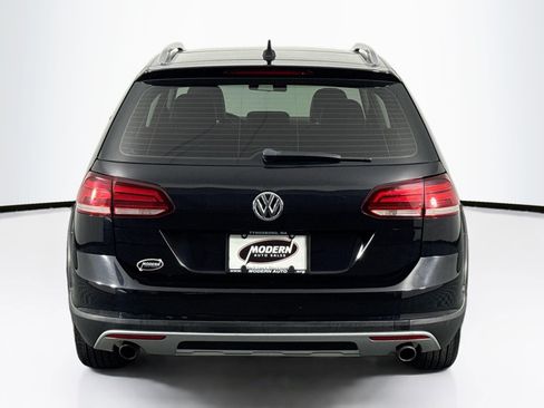 Used 2019 Volkswagen Golf Alltrack S AWD/4WD image 10