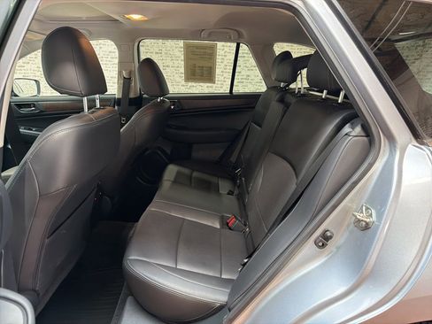 Used 2015 Subaru Outback 2.5i Limited AWD/4WD image 14