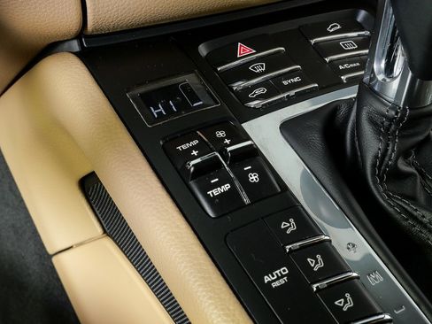 Used 2017 Porsche Macan image 17