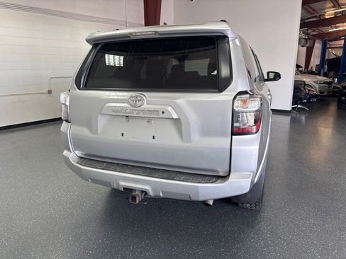 Used 2019 Toyota 4Runner SR5 image 4