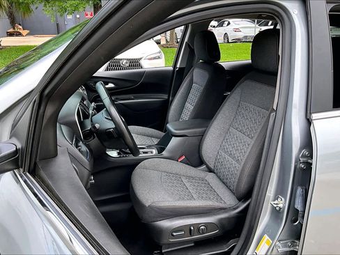 Used 2023 Chevrolet Equinox LT FWD image 7