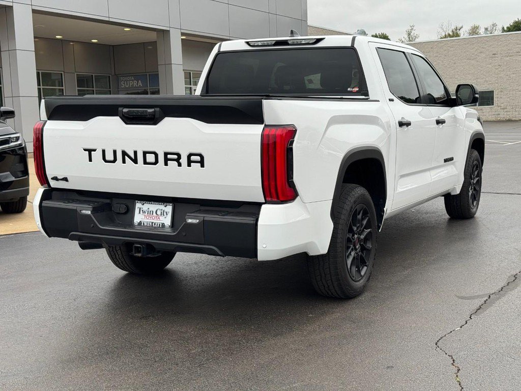 Used 2025 Toyota Tundra SR5 AWD/4WD image 3