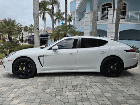 Used 2015 Porsche Panamera S w/ Premium Package image 36