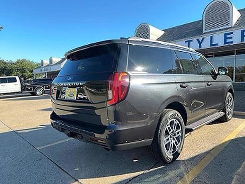 New 2025 Ford Expedition Active RWD image 7