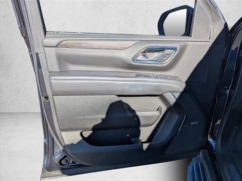 Used 2022 Chevrolet Tahoe LT w/ LT Signature Plus Package image 22