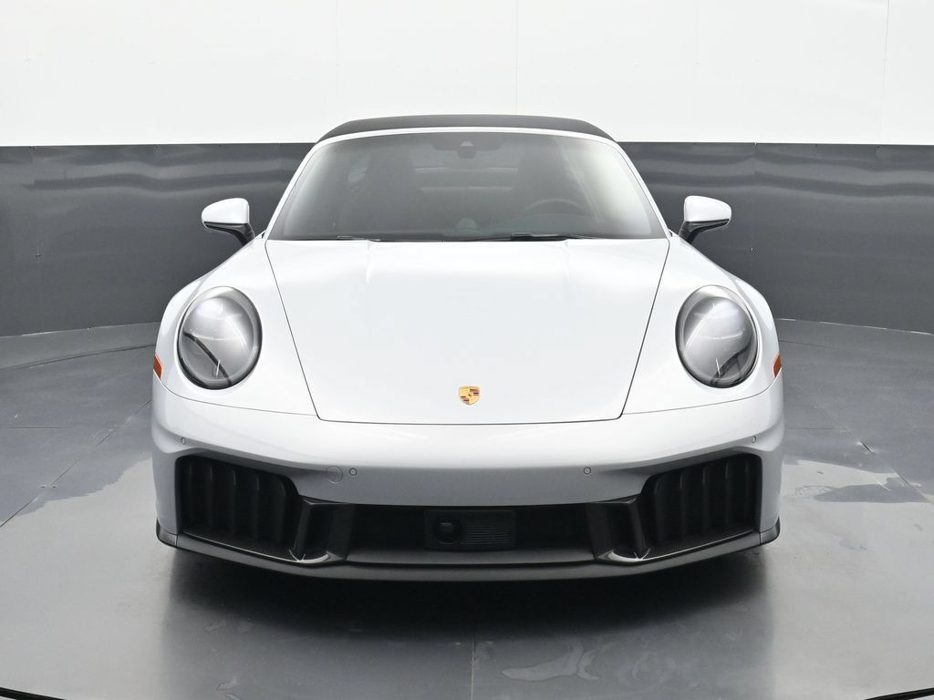 Certified 2026 Porsche 911 Targa 4 GTS AWD/4WD image 22