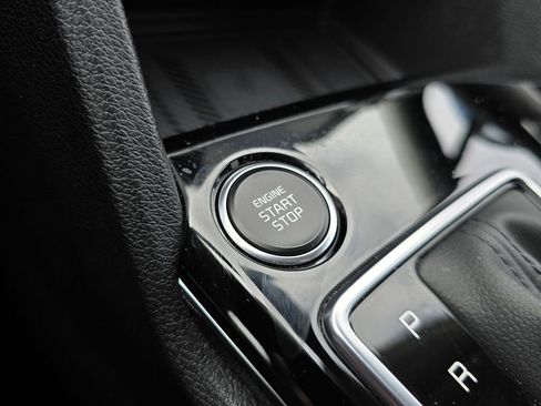 Certified 2025 Kia Sportage EX image 33
