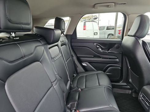 Used 2025 Lincoln Corsair Reserve w/ Jet Appearance Package image 25