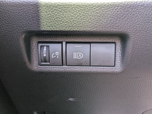 Used 2024 Toyota RAV4 XLE AWD/4WD image 23