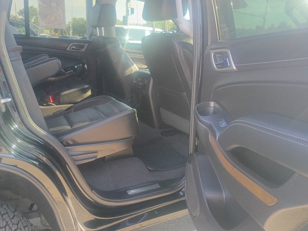 Used 2020 GMC Yukon Denali w/ Denali Ultimate Package RWD image 14