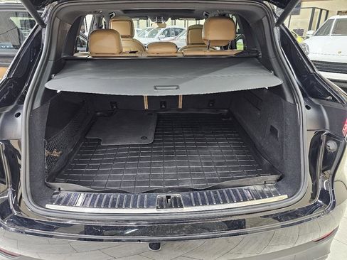 Used 2020 Porsche Cayenne image 14