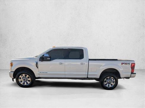 Used 2019 Ford F250 Platinum w/ Platinum Ultimate Package image 8