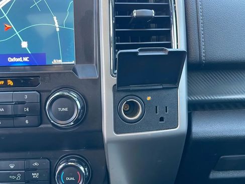 Used 2019 Ford F150 Lariat image 36