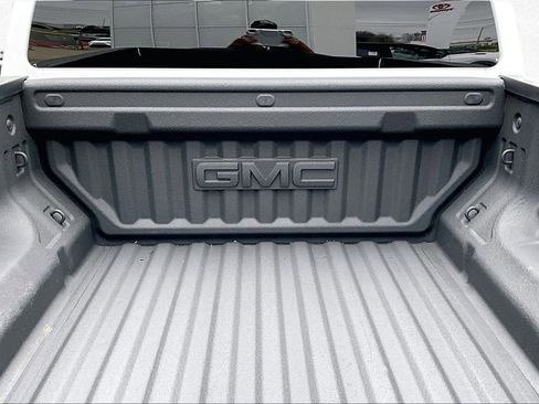 Used 2024 GMC Canyon Elevation w/ Trailering Package image 7