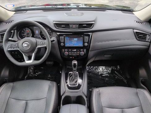 Certified 2017 Nissan Rogue SL w/ SL Premium Package FWD image 15