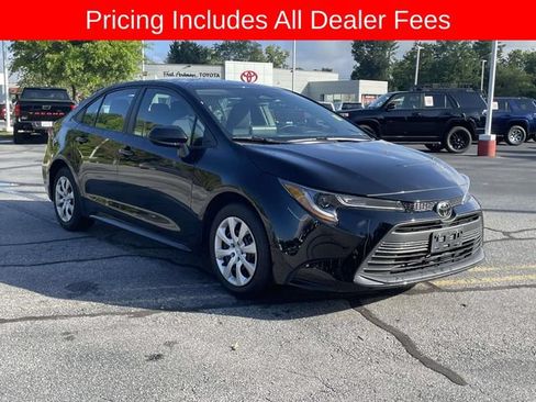 Used 2024 Toyota Corolla LE FWD image 7