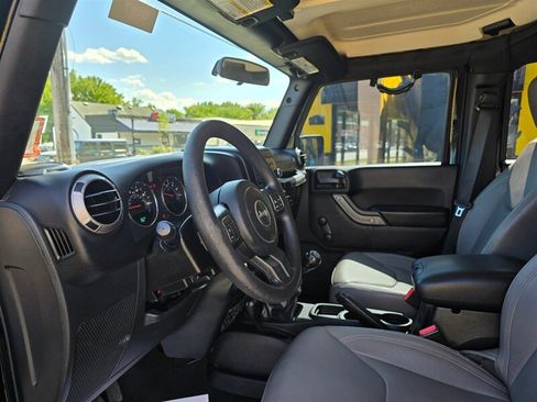 Used 2016 Jeep Wrangler Unlimited Sport AWD/4WD image 15