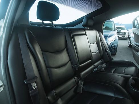 Used 2016 Chevrolet Volt Premier w/ Driver Confidence Package image 15