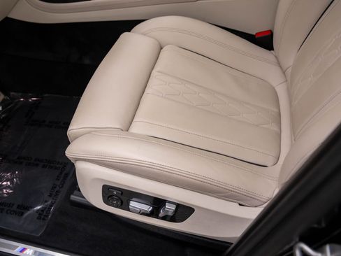 Certified 2024 BMW X7 xDrive40i w/ M Sport Package image 14