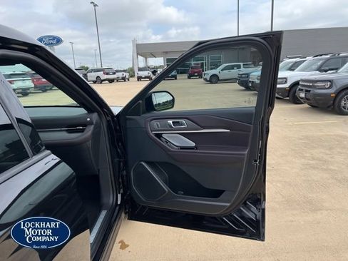 New 2026 Ford Explorer Platinum RWD image 37