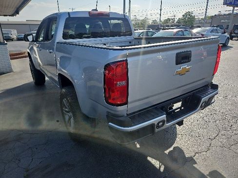 Used 2019 Chevrolet Colorado W/T w/ Custom Special Edition image 4