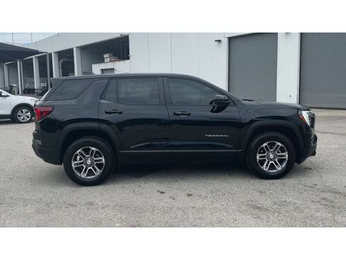Certified 2026 GMC Terrain Elevation FWD image 9