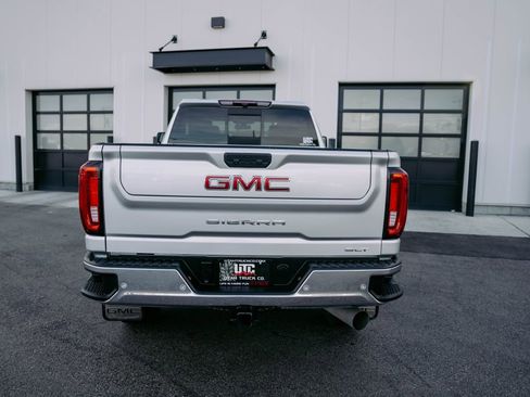 Used 2021 GMC Sierra 2500 SLT w/ SLT Convenience Package image 9