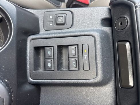 Used 2025 Ford Bronco Outer Banks image 31