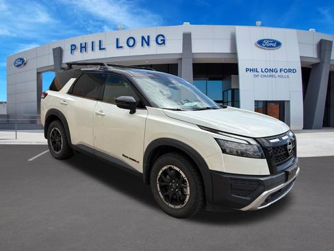 Used 2024 Nissan Pathfinder Rock Creek AWD/4WD image 8