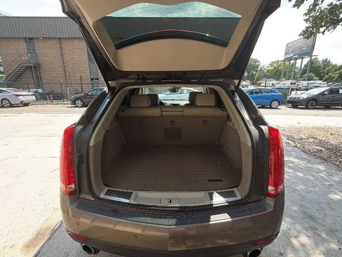 Used 2014 Cadillac SRX Luxury w/ Driver Awareness Package FWD image 6