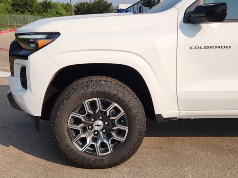 New 2026 Chevrolet Colorado Z71 image 6