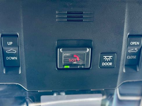 Used 2022 Lexus RX 450h AWD w/ Premium Package image 25