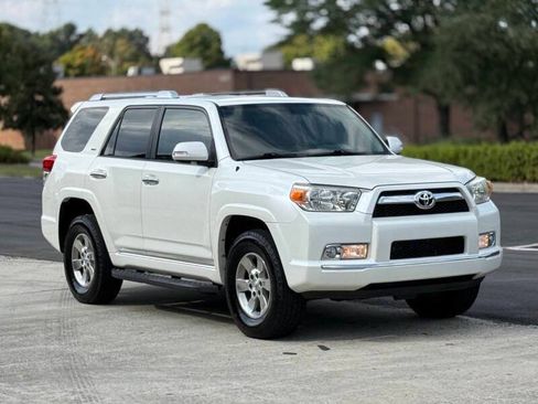 Used 2010 Toyota 4Runner SR5 AWD/4WD image 2