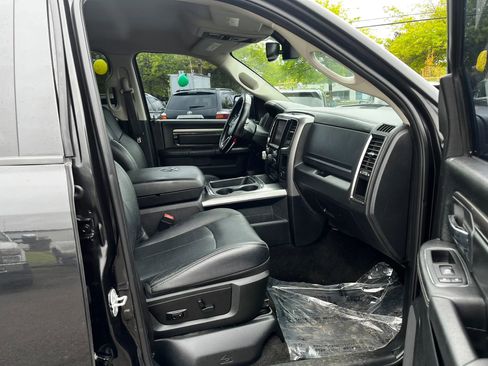 Used 2018 RAM 1500 Sport w/ Quick Order Package 26Q Night AWD/4WD image 15
