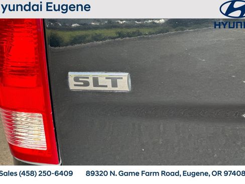 Used 2024 RAM 1500 Classic SLT image 32