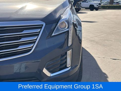 Used 2019 Cadillac XT5 FWD image 4