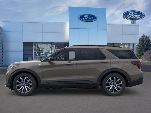 New 2026 Ford Explorer ST-Line AWD/4WD image 3