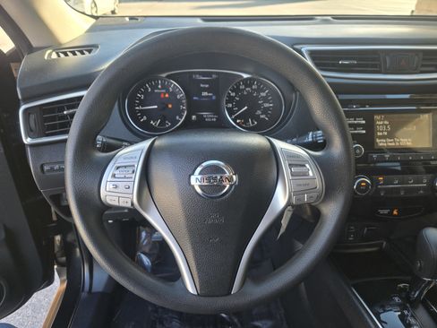 Used 2016 Nissan Rogue S image 12