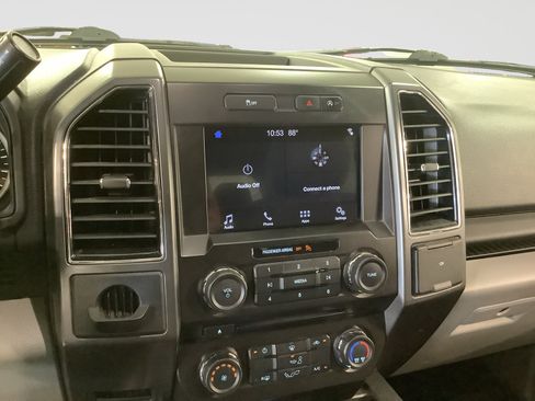 Used 2018 Ford F150 XLT w/ Equipment Group 301A Mid RWD image 14