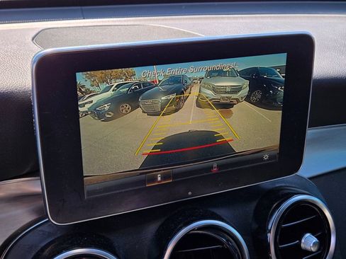 Used 2019 Mercedes-Benz GLC 350e 4MATIC image 11