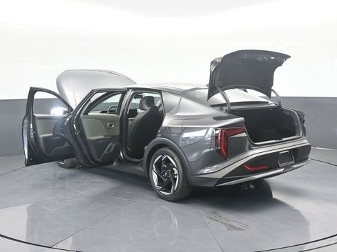 Used 2025 Kia K4 EX FWD image 73
