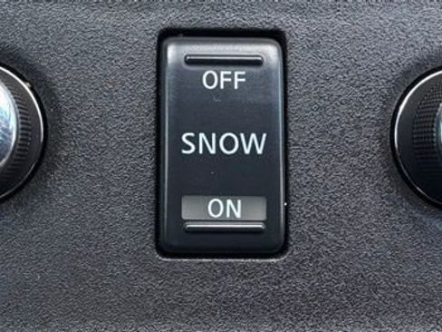 Used 2014 INFINITI Q60 AWD Coupe w/ Premium Package image 25