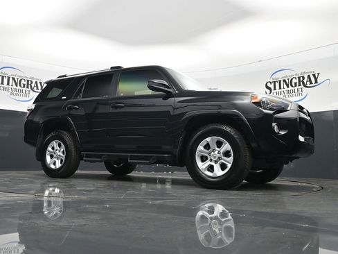 Used 2020 Toyota 4Runner SR5 image 17