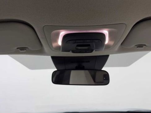 Used 2023 Toyota Corolla Cross L image 16