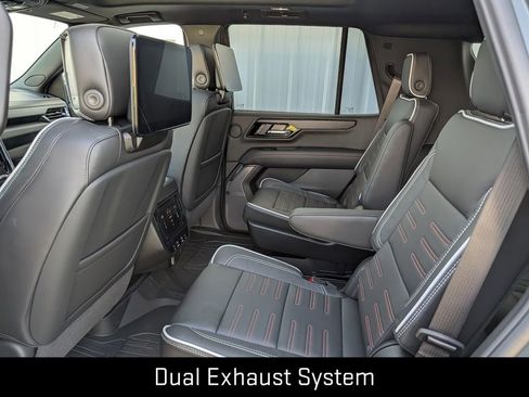New 2026 GMC Yukon AT4 Ultimate w/ LPO, Floor Liner Package AWD/4WD image 28