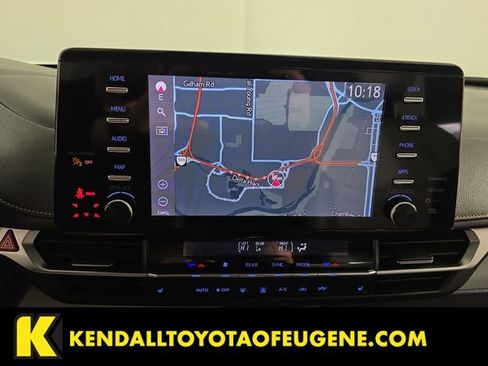 Used 2024 Toyota Sienna XSE AWD/4WD image 13