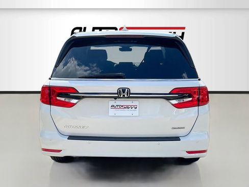 Used 2024 Honda Odyssey Touring image 6